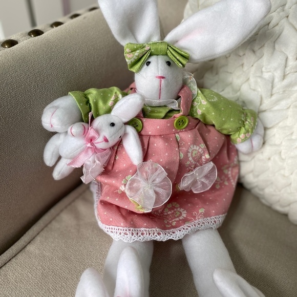 Adorable Sitting Bunny w Bunny! - Picture 1 of 8